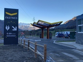 Ouverture de la zone IRVE sur la station autoroutière de Saint-Julien-Mont-Denis (A43).
