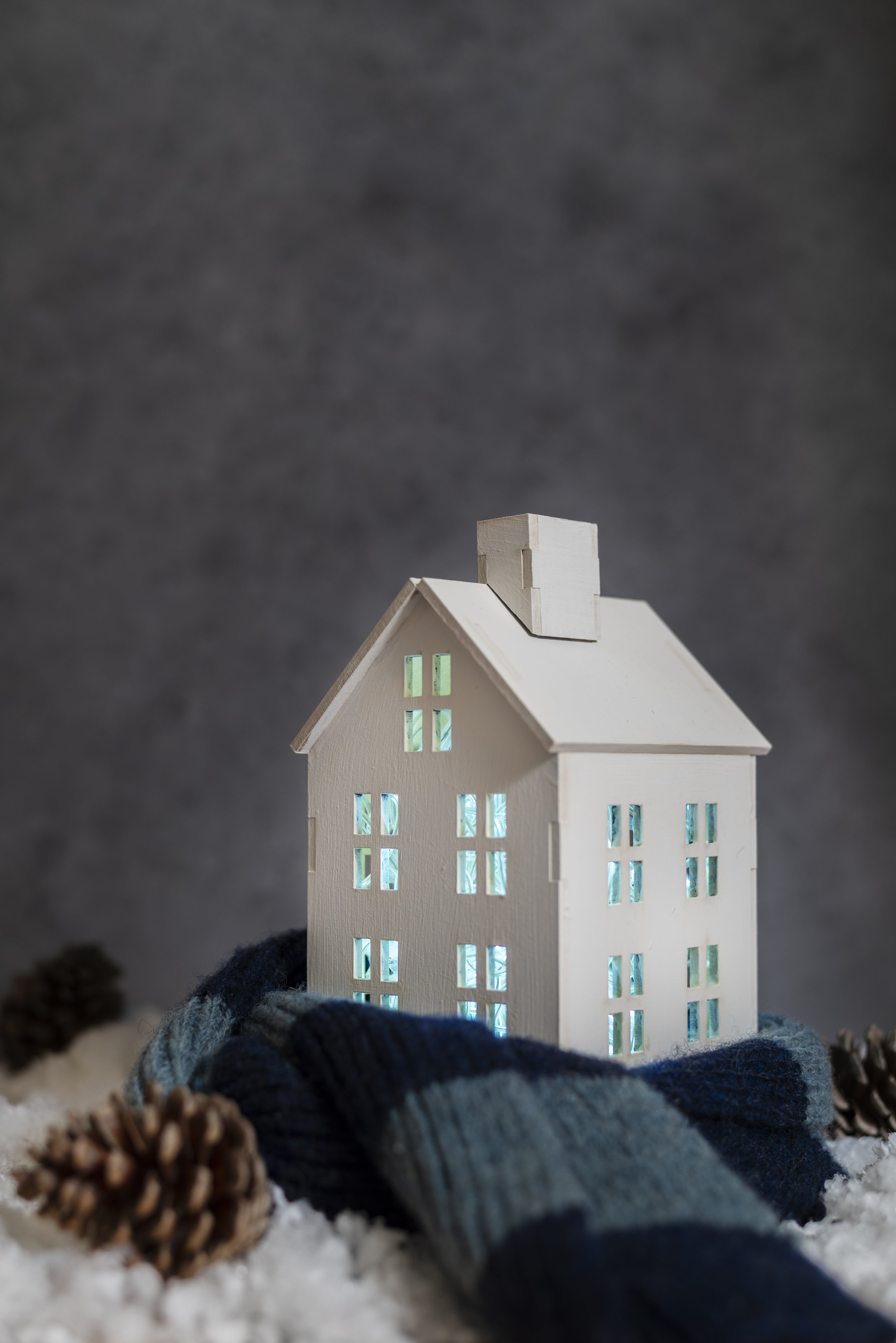 maison dans écharpe pour chaleur 