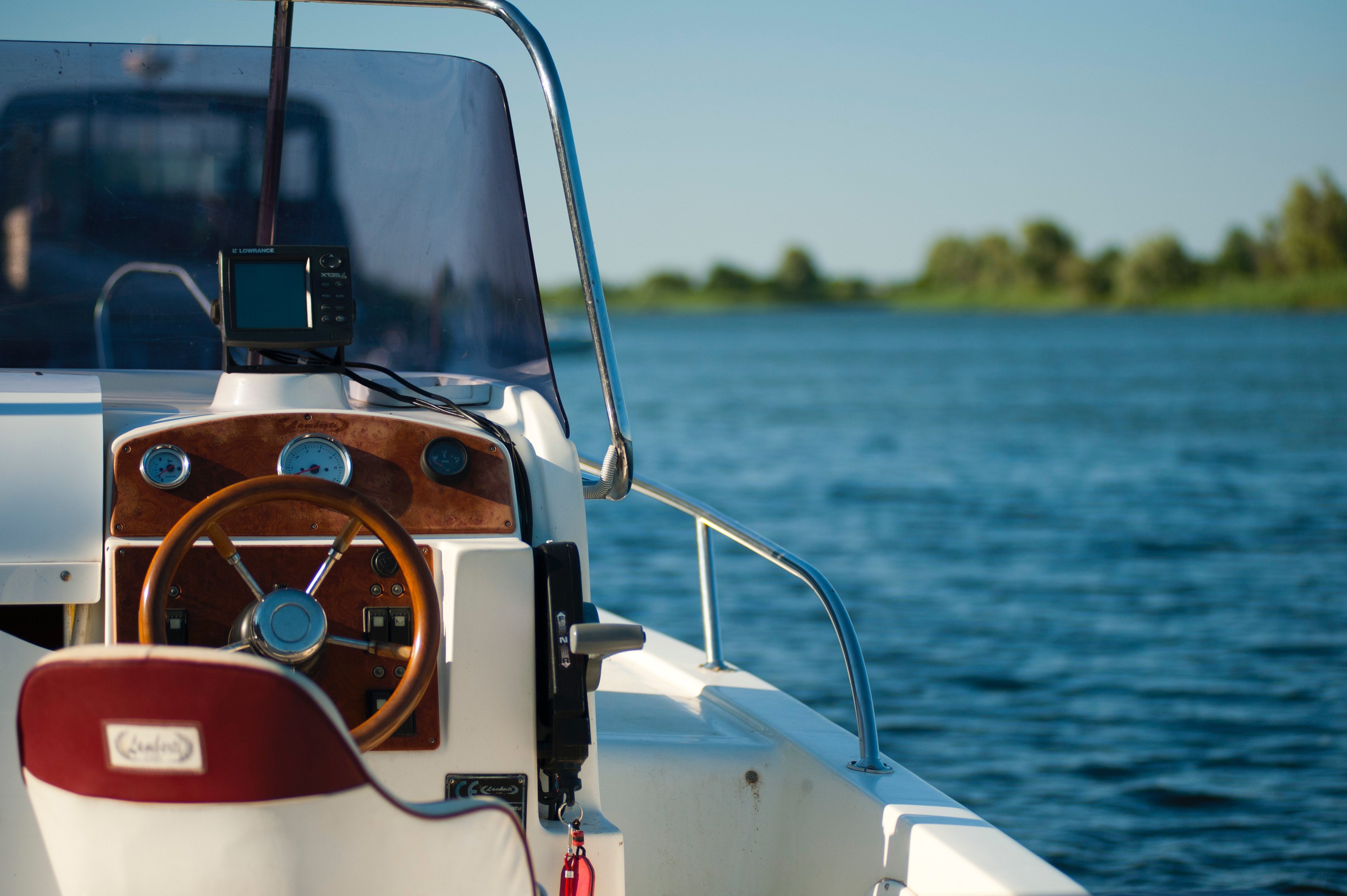 boat daylight leisure 1007836